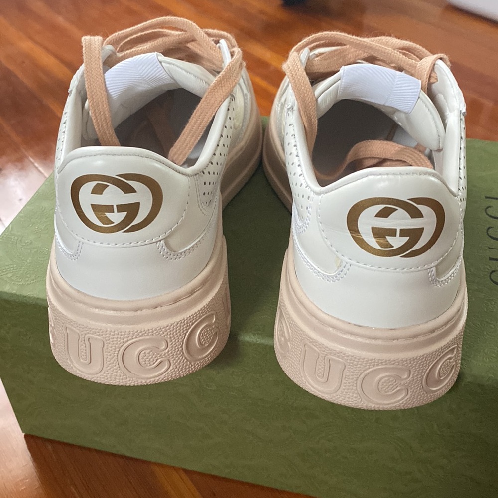 Gucci GG Embossed Sneakers, size 37.5, pink - Picture 4 of 10